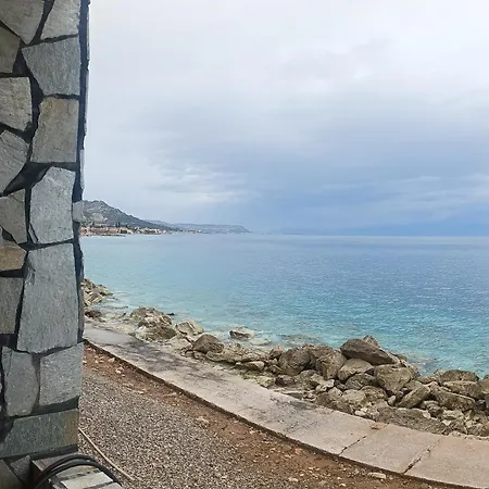 House Next To The Sea Side